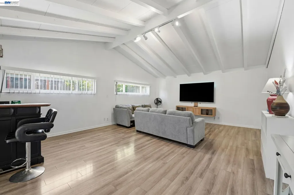 6714 Flanders Drive Newark CA 94560