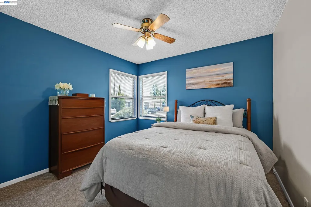21146 Elm Street Castro Valley CA 94546