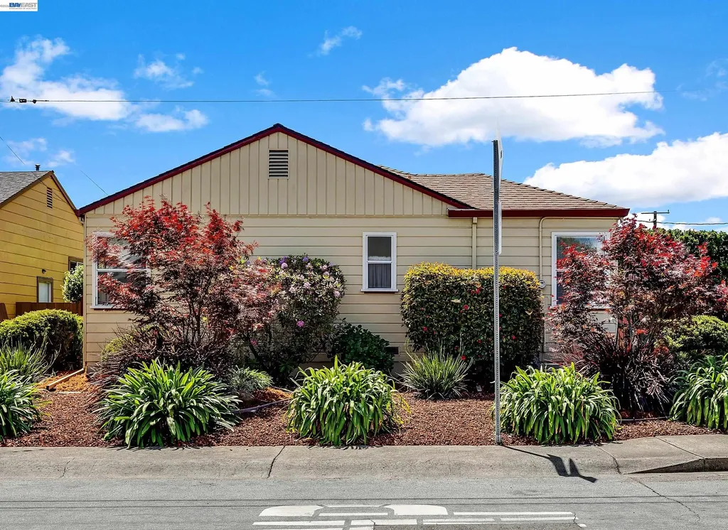 21146 Elm Street Castro Valley CA 94546