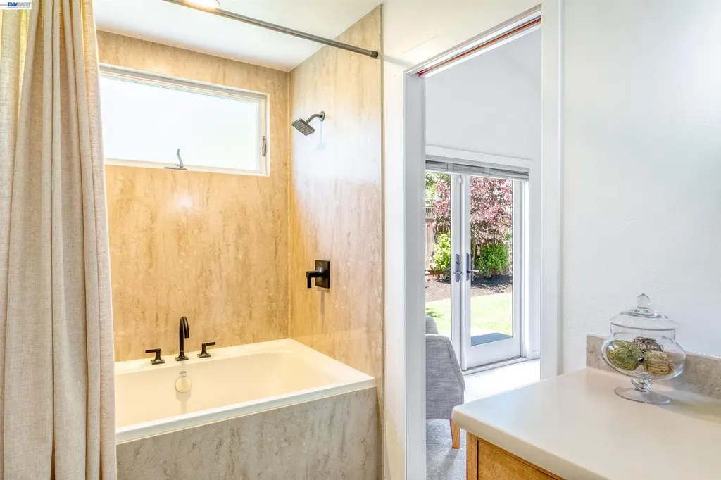5812 Alderbrook Court Castro Valley CA 94552
