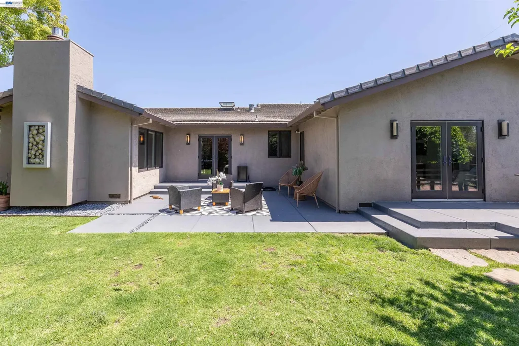 5812 Alderbrook Court Castro Valley CA 94552