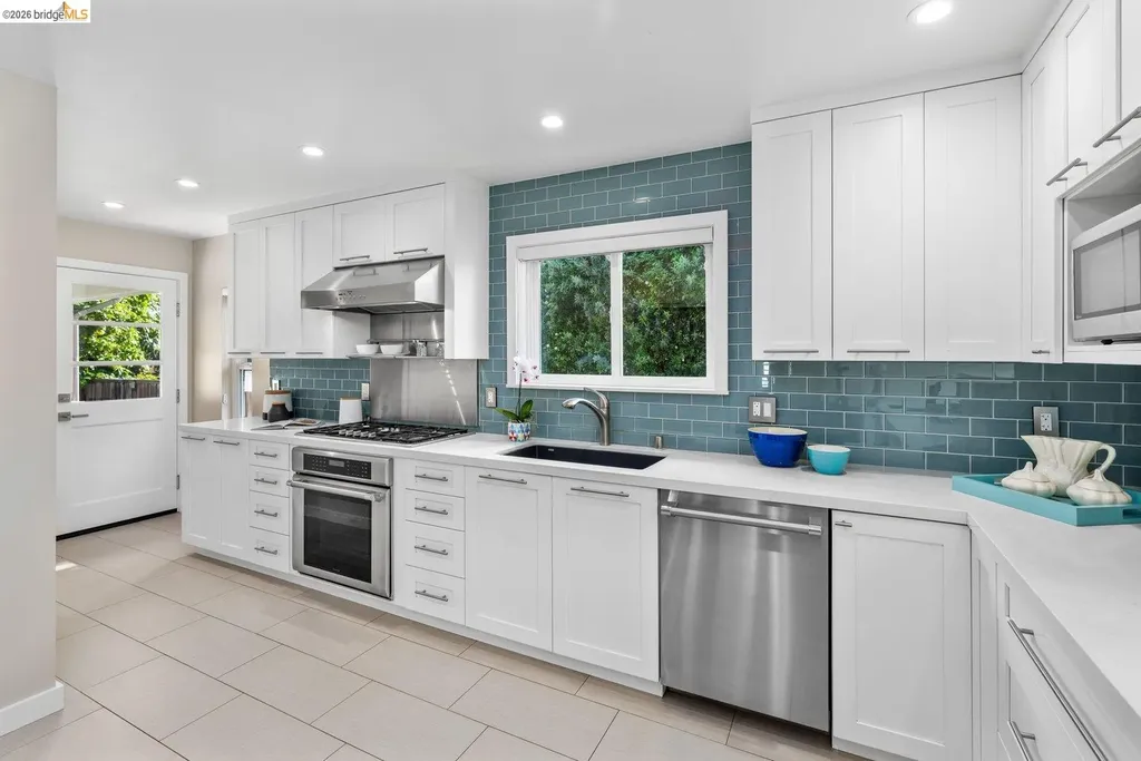 965 Ramona Way San Leandro CA 94577