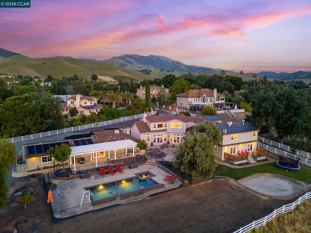 2050 Shell Ridge Trail Walnut Creek CA 94598