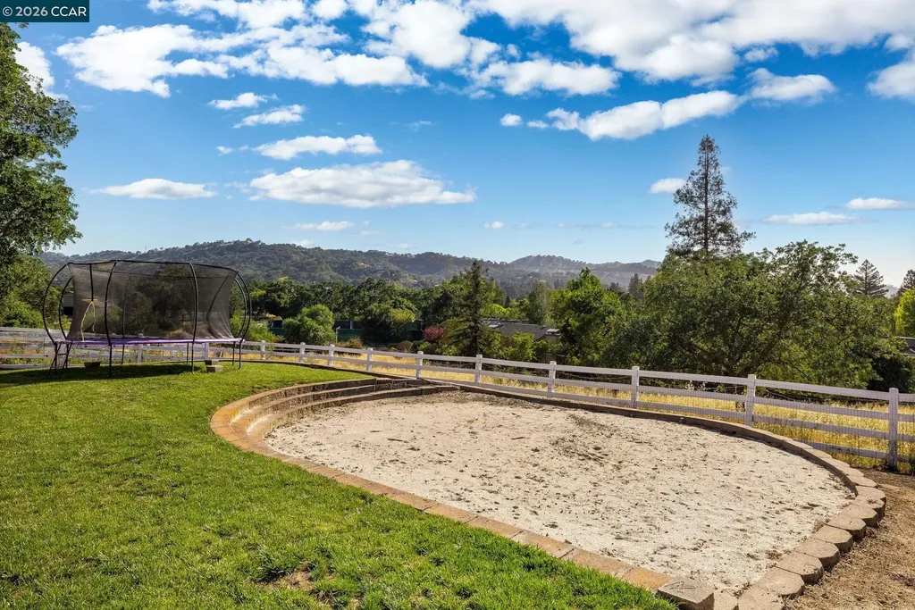 2050 Shell Ridge Trail Walnut Creek CA 94598