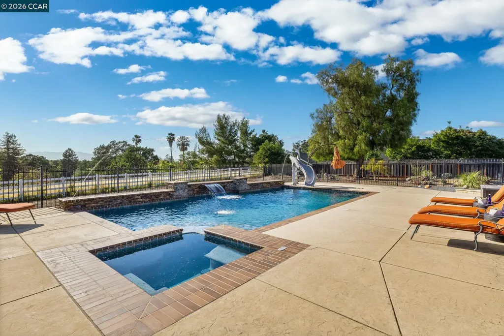 2050 Shell Ridge Trail Walnut Creek CA 94598