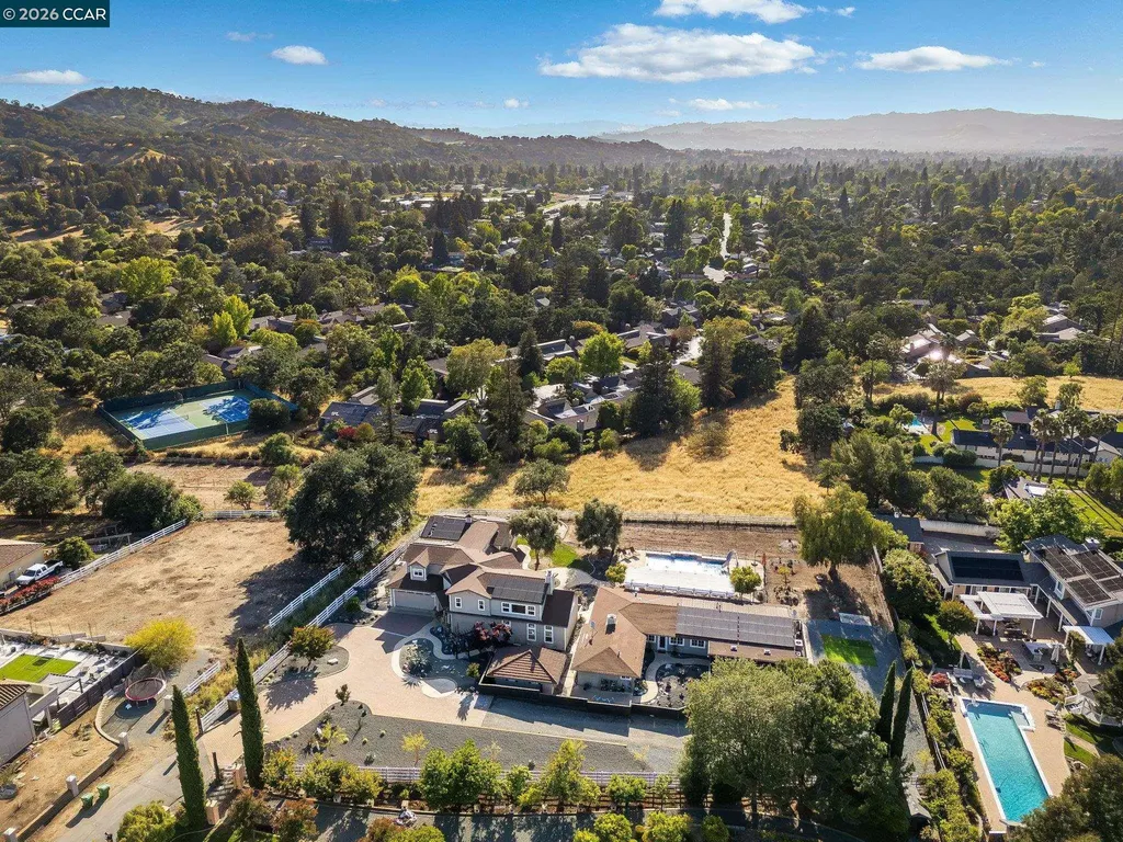 2050 Shell Ridge Trail Walnut Creek CA 94598