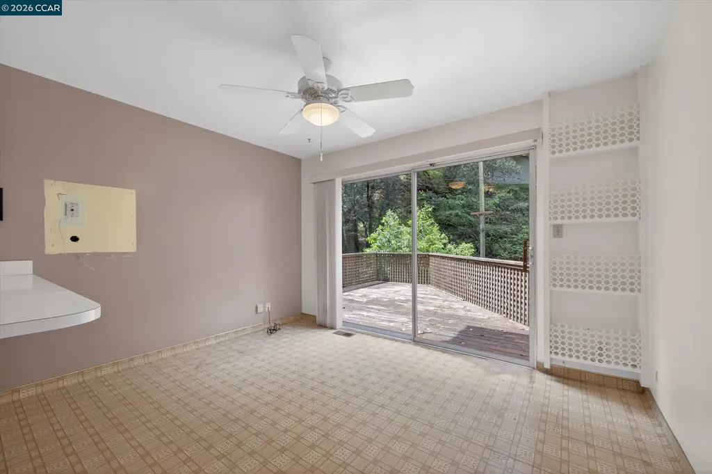 6334 Doran Drive Oakland CA 94611