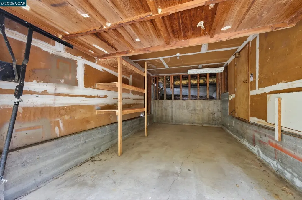 6334 Doran Drive Oakland CA 94611
