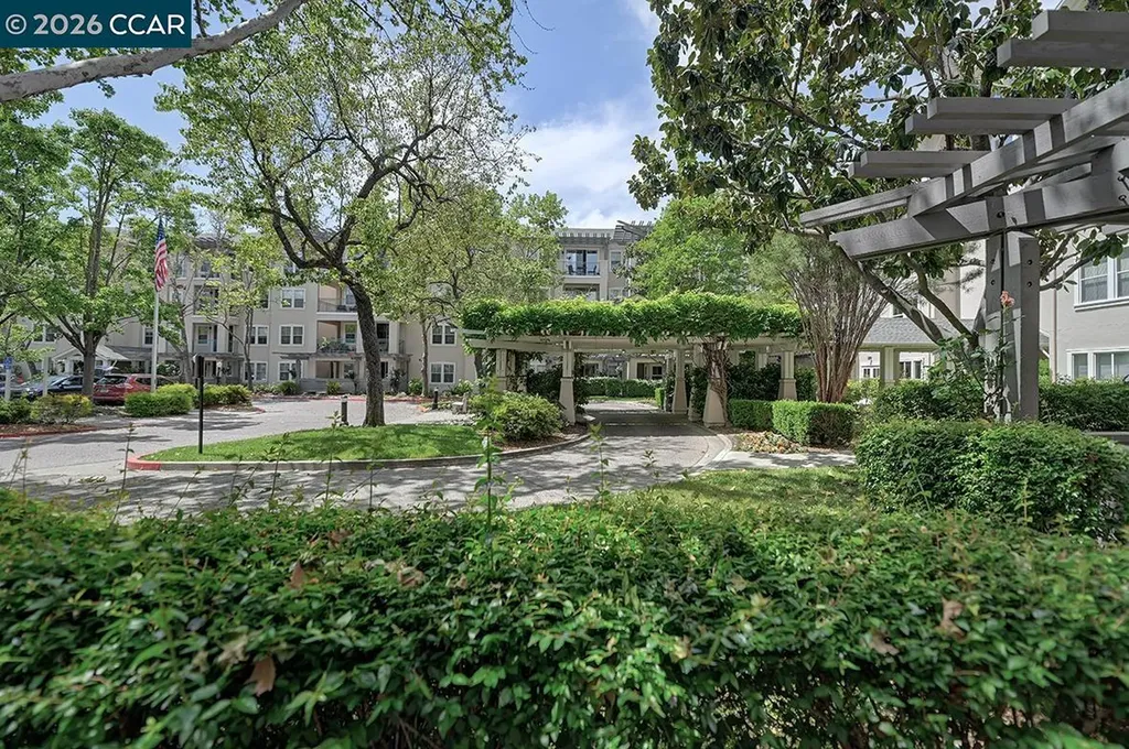 1860 Tice Creek Drive Walnut Creek CA 94595