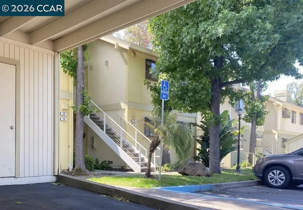 2827 Monument Boulevard Concord CA 94520