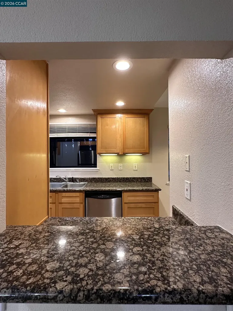 2827 Monument Boulevard Concord CA 94520