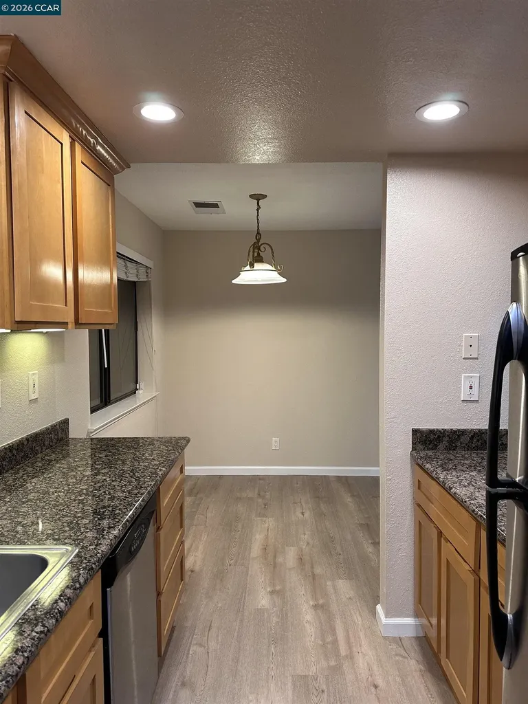 2827 Monument Boulevard Concord CA 94520