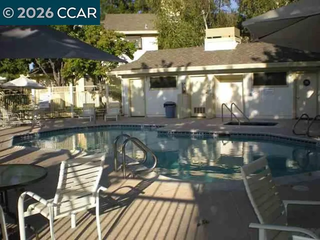 2827 Monument Boulevard Concord CA 94520