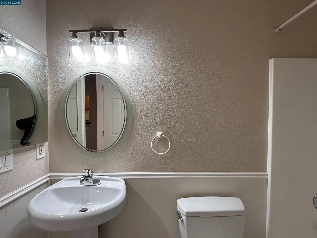 2827 Monument Boulevard Concord CA 94520