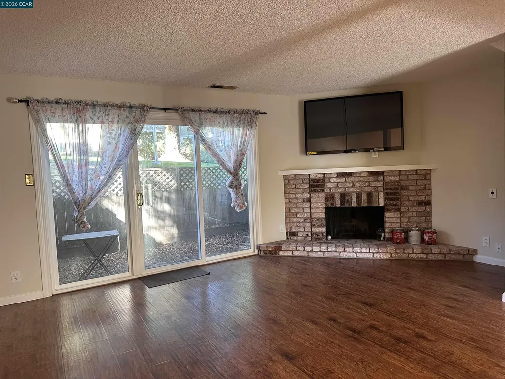 394 Ilo Lane Danville CA 94526