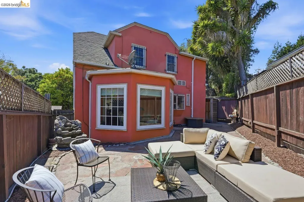 1134 Chatham Road Oakland CA 94610