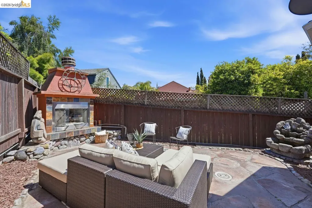 1134 Chatham Road Oakland CA 94610