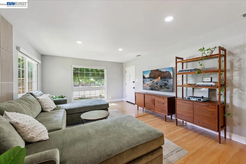 168 Albatross Avenue Livermore CA 94550