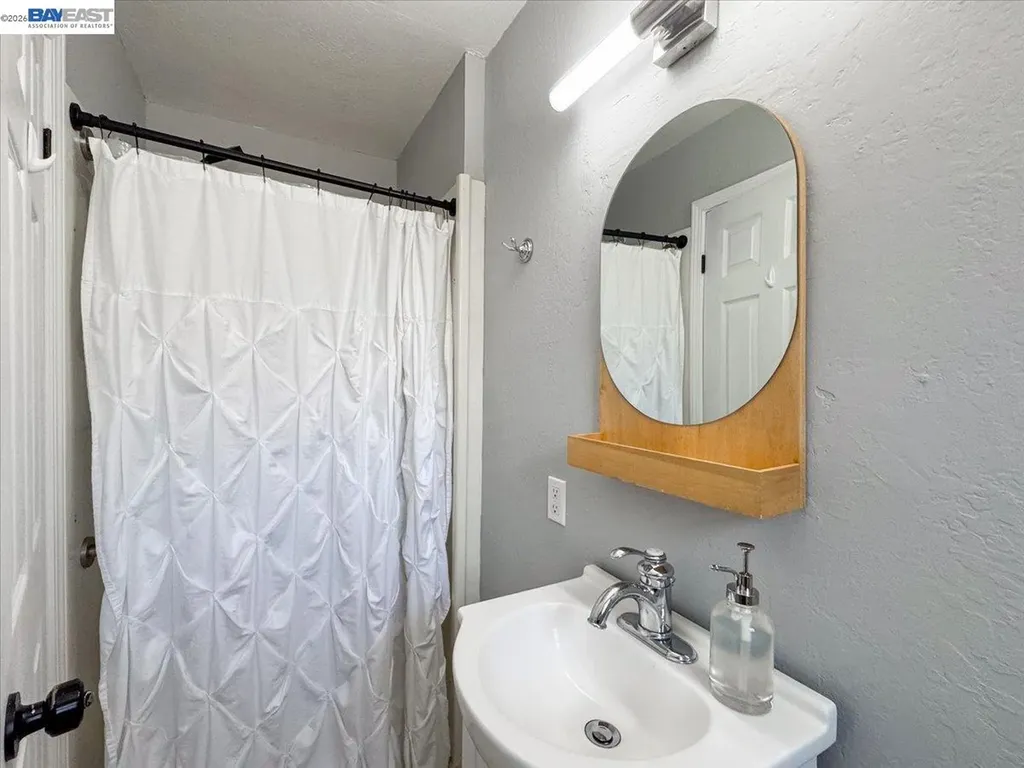 168 Albatross Avenue Livermore CA 94550