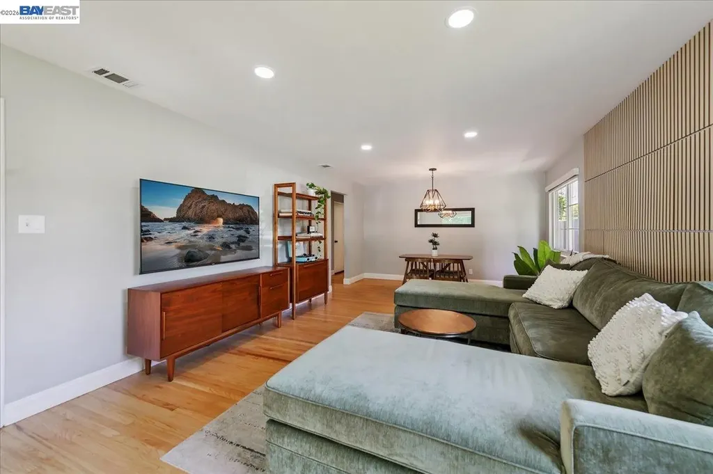 168 Albatross Avenue Livermore CA 94550
