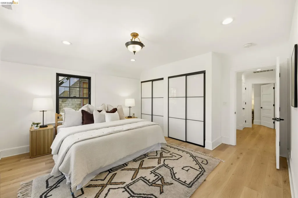 3800 Harrison Street Oakland CA 94611
