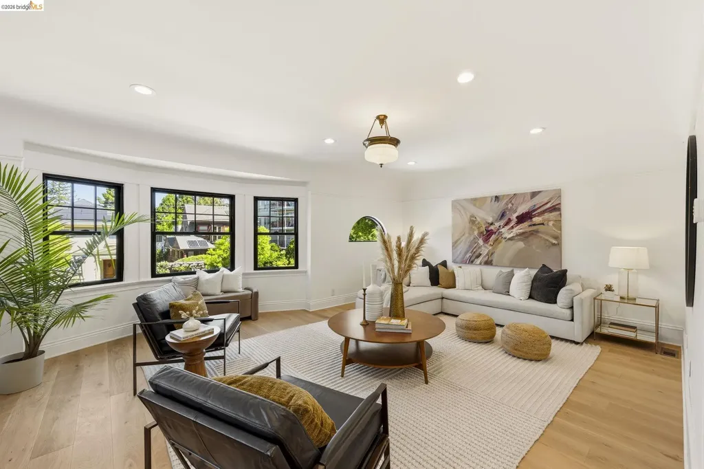 3800 Harrison Street Oakland CA 94611
