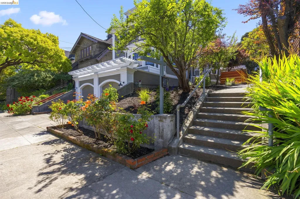 3800 Harrison Street Oakland CA 94611
