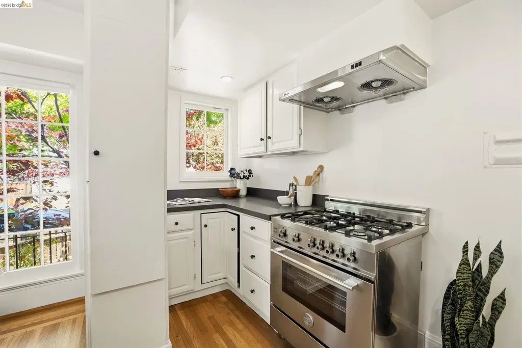 1655 38th Street Oakland CA 94602
