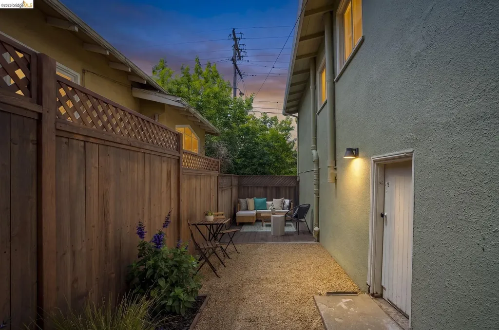 1655 38th Street Oakland CA 94602