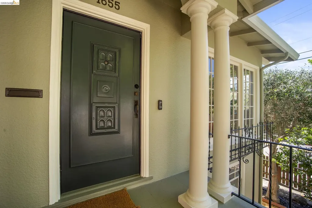 1655 38th Street Oakland CA 94602
