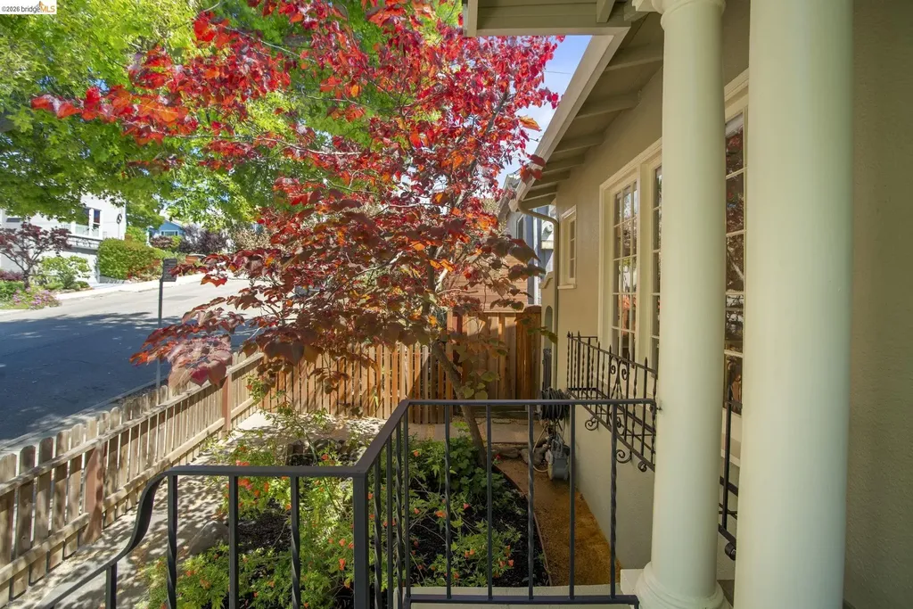 1655 38th Street Oakland CA 94602