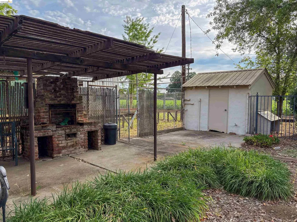 25685 Marsh Creek Road Brentwood CA 94513