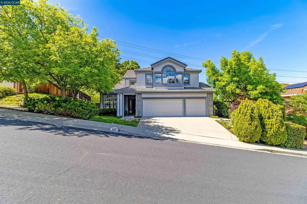 220 Valley Glen Lane Martinez CA 94553