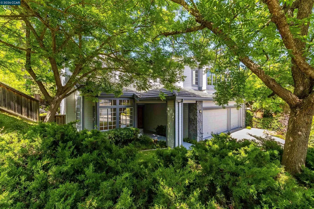220 Valley Glen Lane Martinez CA 94553