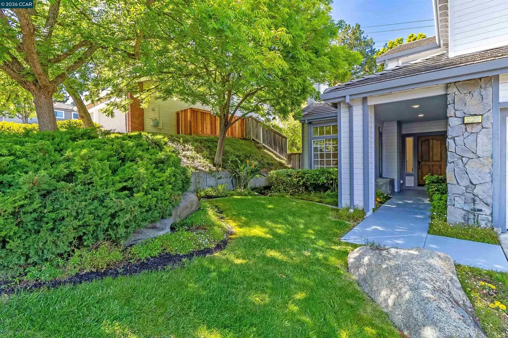 220 Valley Glen Lane Martinez CA 94553