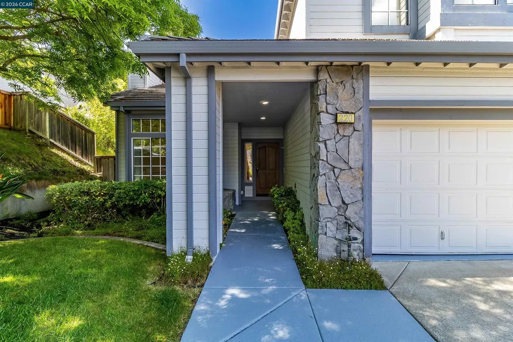 220 Valley Glen Lane Martinez CA 94553