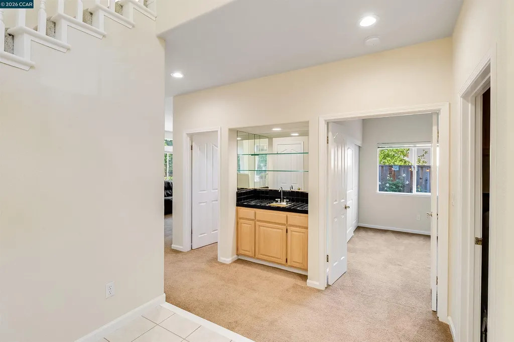 220 Valley Glen Lane Martinez CA 94553