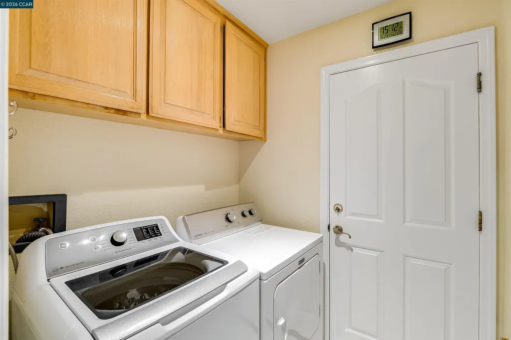 220 Valley Glen Lane Martinez CA 94553