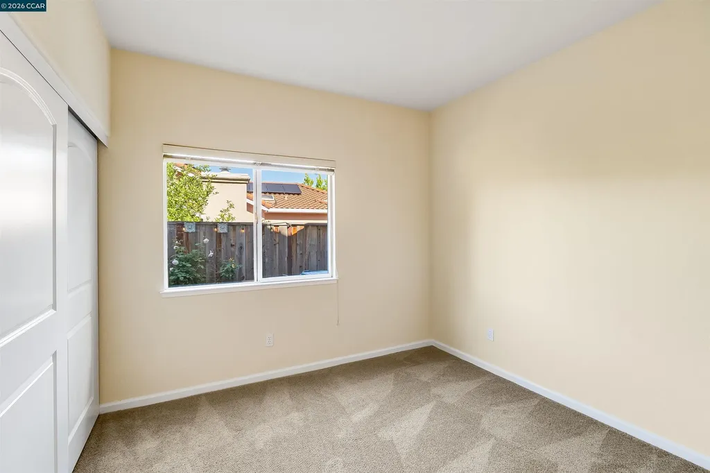 220 Valley Glen Lane Martinez CA 94553
