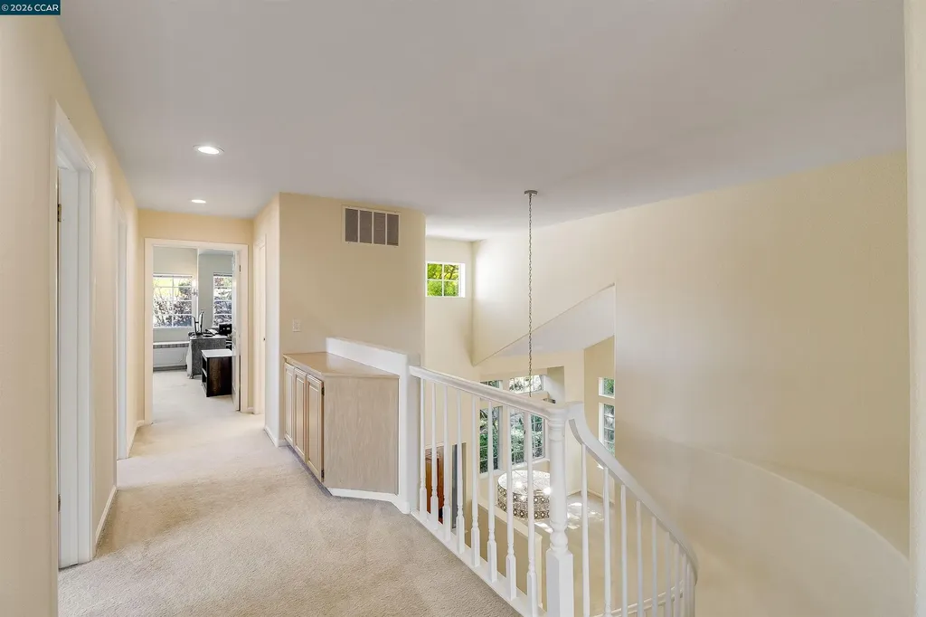220 Valley Glen Lane Martinez CA 94553