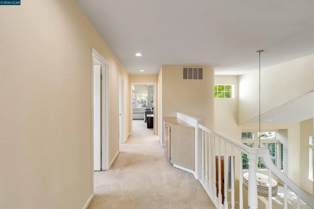 220 Valley Glen Lane Martinez CA 94553