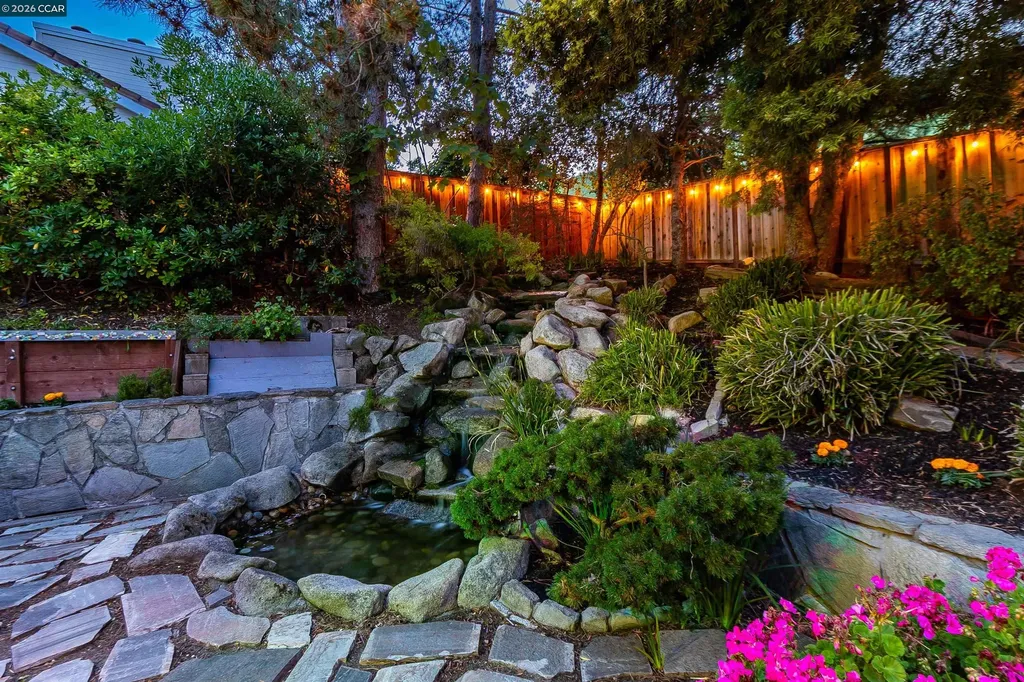 220 Valley Glen Lane Martinez CA 94553
