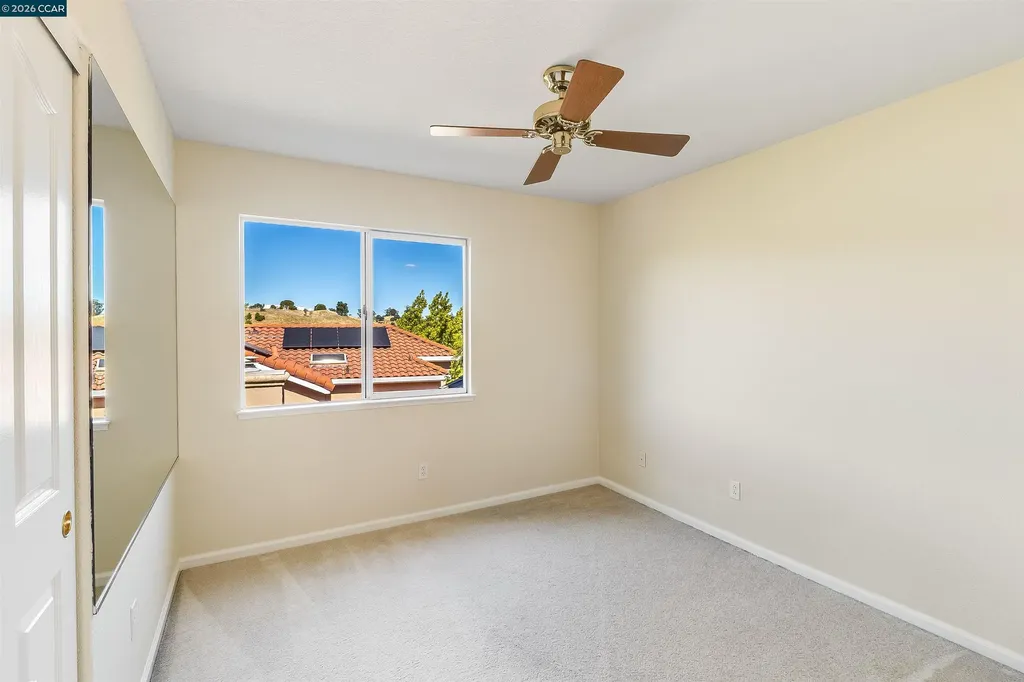 220 Valley Glen Lane Martinez CA 94553
