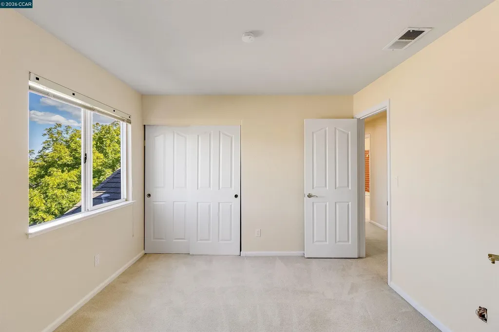 220 Valley Glen Lane Martinez CA 94553