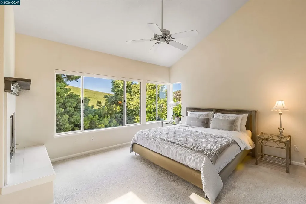 220 Valley Glen Lane Martinez CA 94553
