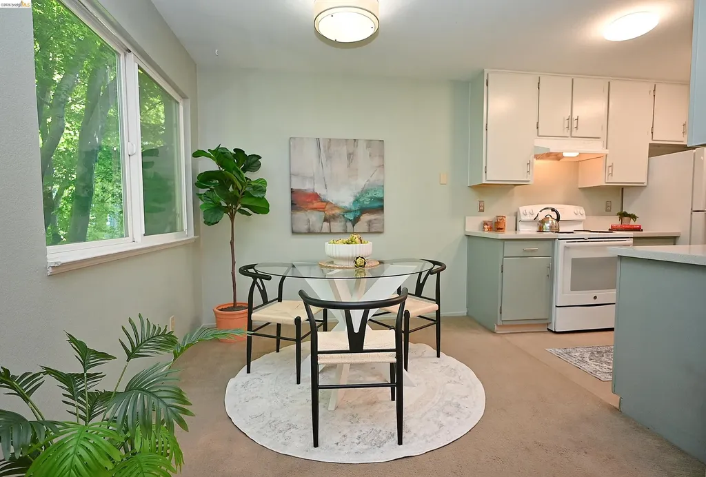 40 Emery Bay Drive Emeryville CA 94608