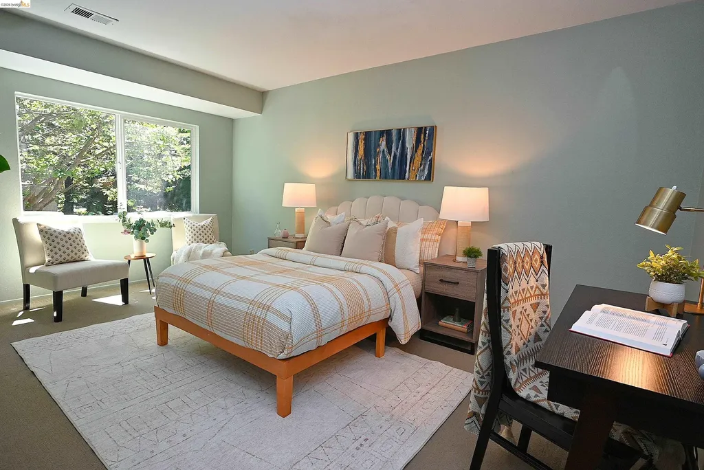 40 Emery Bay Drive Emeryville CA 94608