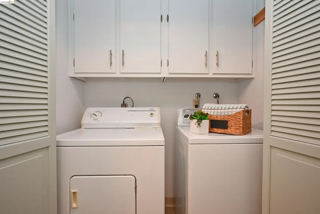 40 Emery Bay Drive Emeryville CA 94608