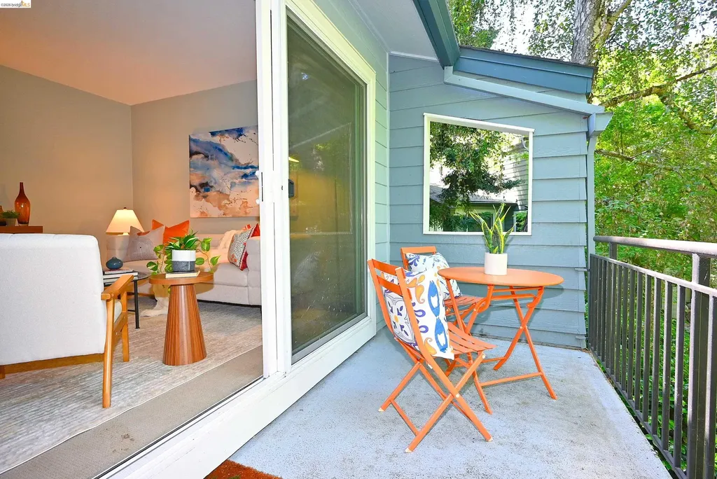 40 Emery Bay Drive Emeryville CA 94608