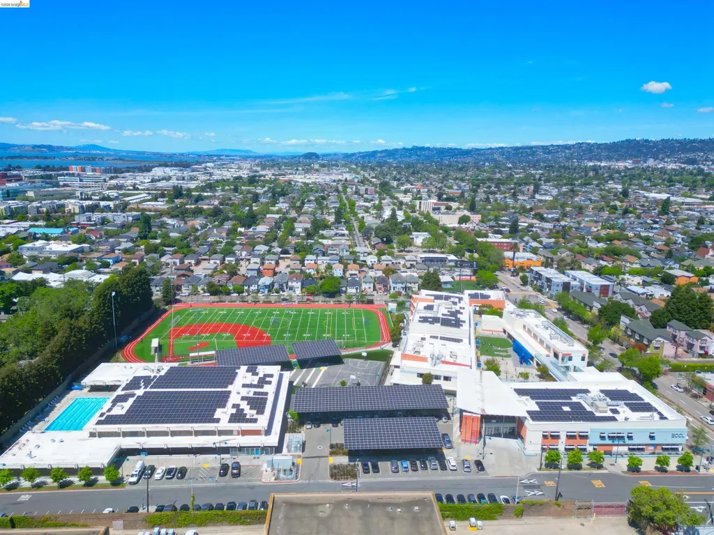 40 Emery Bay Drive Emeryville CA 94608